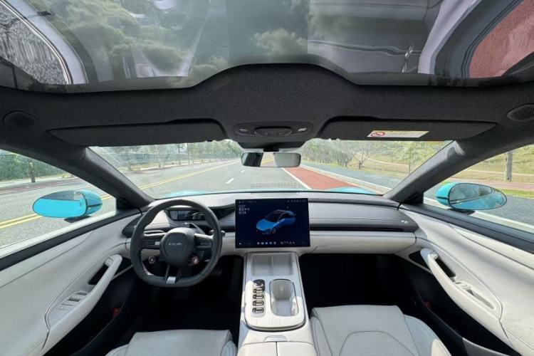 Used  SU7 2024 Rear-Drive Ultra-Long Range Advanced Pro-Level Intelligent Driving Version
