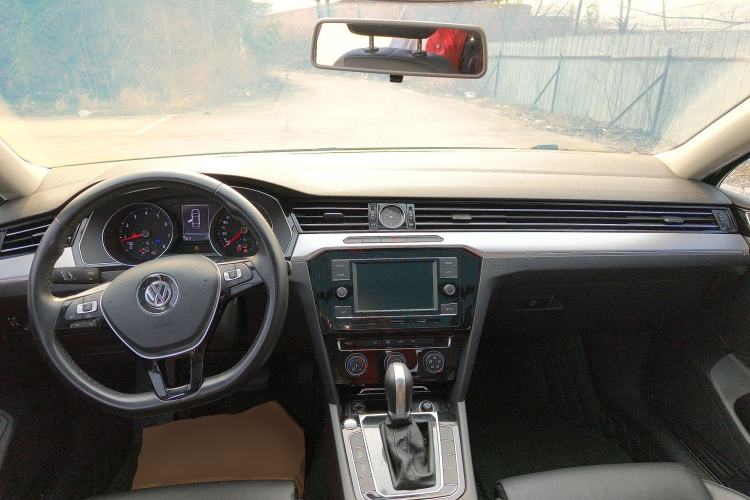 Used Volkswagen Magotan 2018 330TSI DSG Advanced Model
