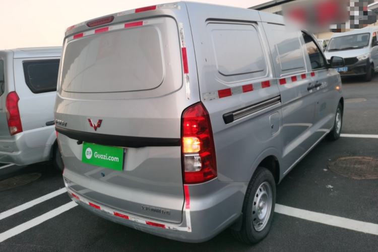 Used Wuling Hongguang V 2021 1.5L Jingqu Edition Enclosed-Window Vehicle LAR
