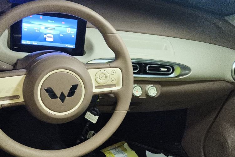 Used Wuling Hongguang MINIEV 2025 Four-Door Version Advanced Edition