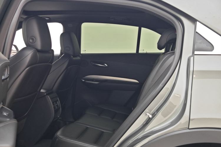 Used Cadillac XT4 2018 28T Two-Wheel Drive Leading Version
