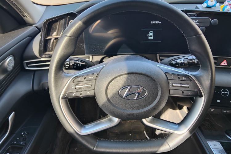 Used Hyundai Elantra 2022 1.5L CVT LUX Prestige Edition