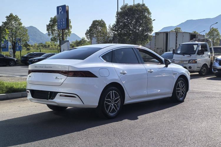 Used BYD Qin PLUS 2023 Champion Edition EV 420KM Leading Model
