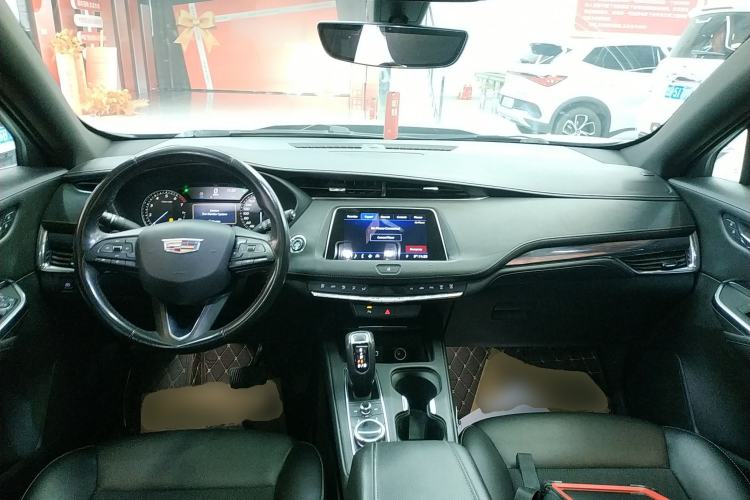 Used Cadillac XT4 2018 28T Two-Wheel Drive Tech Version