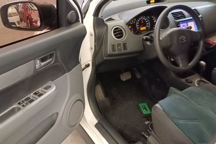 Used Suzuki Swift 2014 1.5L Automatic Fashion Edition
