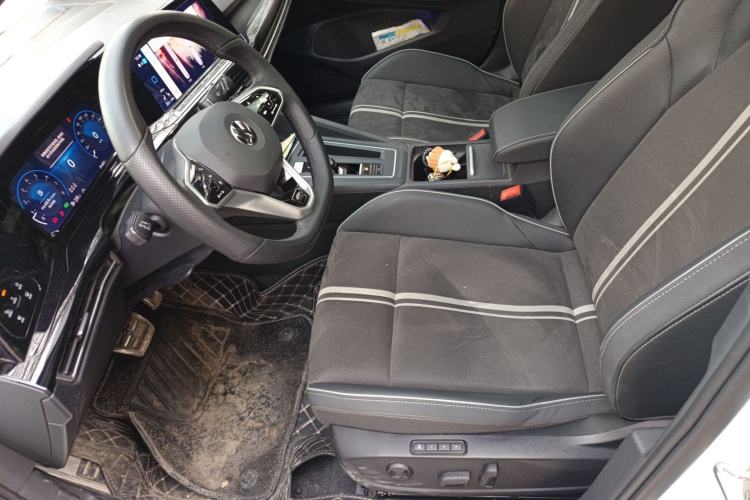 Used Volkswagen Golf 2023 Facelift 280TSI DSG R-Line Lite