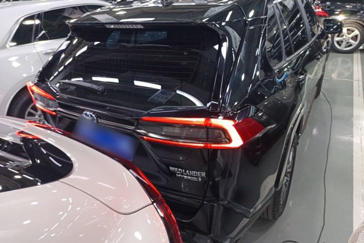 Used Toyota Wildlander 2024 Dual-Motor 2.5L E-CVT Two-Wheel Drive Luxury PLUS Edition
