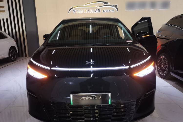 Used XPeng X9 2025 740 Ultra-Long Range Max
