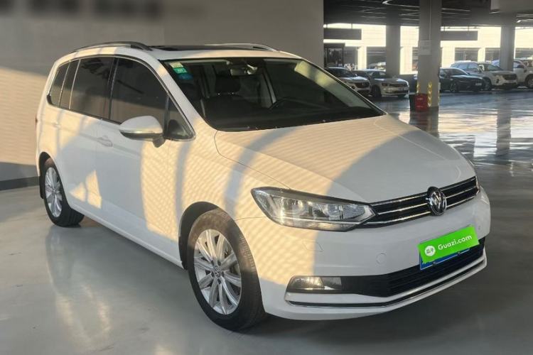 Used Volkswagen Touran 2018 Volkswagen Touran L 280TSI DSG Comfort Edition 7-seater
