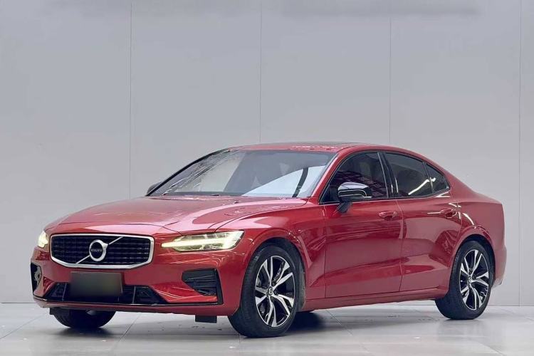 Used Volvo S60 2020 T4 Zhiyuan Sport Edition
