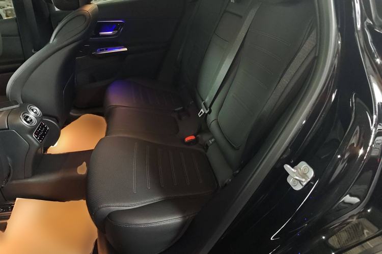 Used Mercedes-Benz GLC 2023 Refreshed GLC 300 L 4MATIC Dynamic Edition 5 Seats
