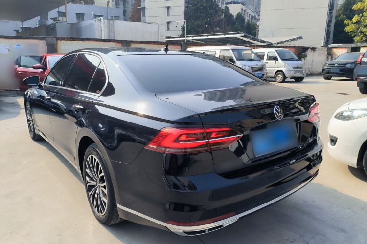 Used Volkswagen Phideon 2021 380TSI Luxury Edition
