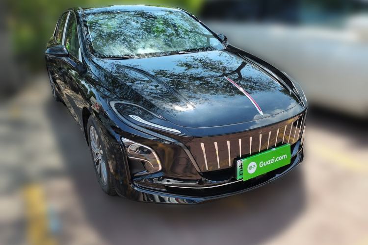 Used Hongqi E-QM5 2024 450km Range Commuter Version

