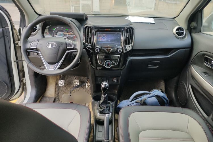 Used Great Wall M4 2014 1.5L manual Comfort trim level
