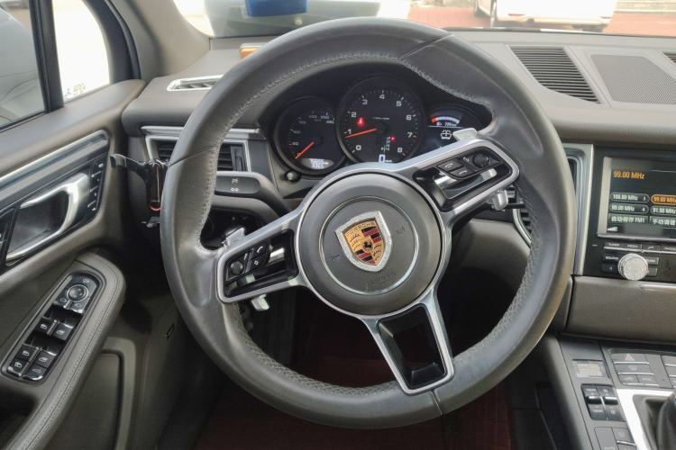 Used Porsche Macan 2016 Macan 2.0T
