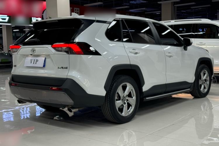 Used Toyota RAV4 2022 2.0L CVT Two-Wheel Drive Fashion Plus Edition