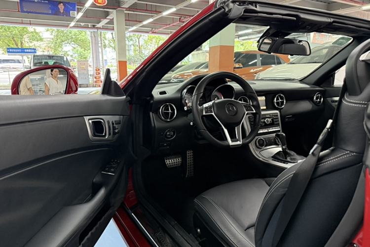 Used Mercedes-Benz SLK-Class 2011 SLK 200 Fashion Model
