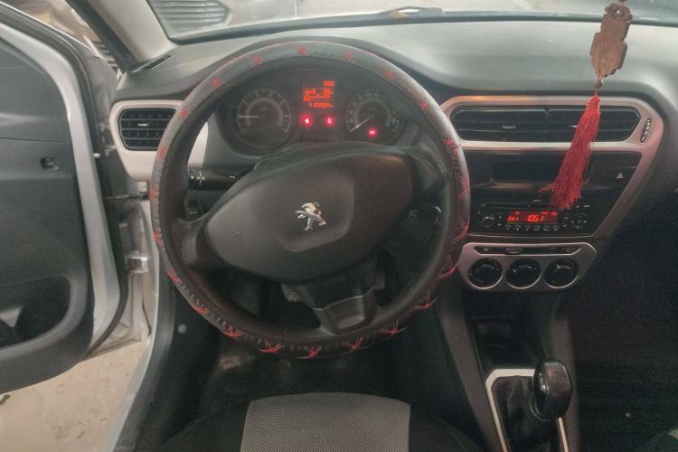 Used Peugeot 301 2014 1.6L Manual Comfort Edition

