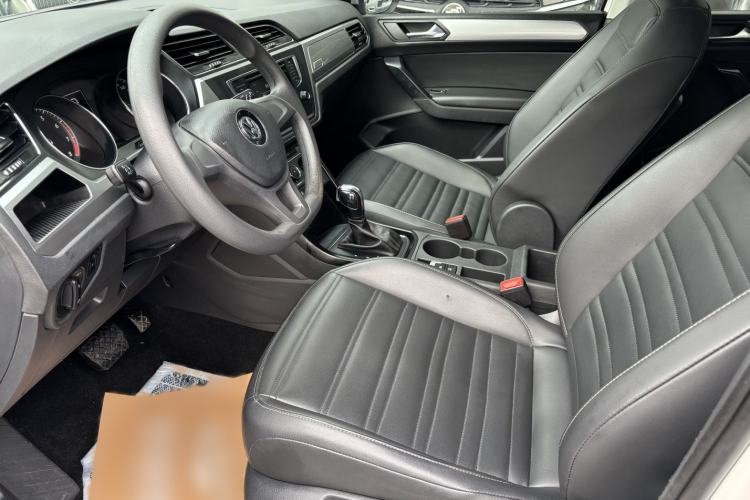 Used Volkswagen Touran 2018 Volkswagen Touran L 280TSI DSG Style Edition 7 Seats China VI Standard
