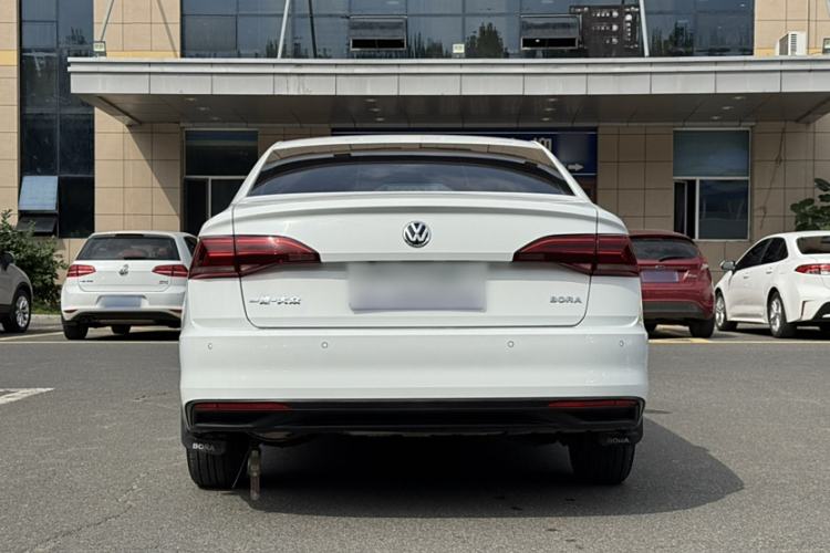 Used Volkswagen Bora 2020 1.5L Automatic Fashion Edition
