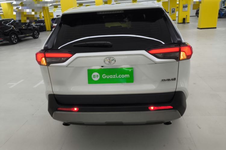 Used Toyota RAV4 2024 2.0L CVT Two-Wheel Drive Fashion Edition
