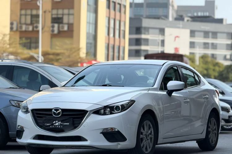 Used Mazda Mazda 3 Axela 2014 Sedan 1.5L Automatic Comfort Model