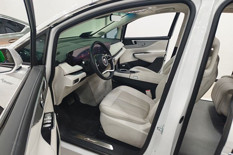 Used Buick GL8 New Energy 2024 Lu Zun Deluxe Edition 7-Seater