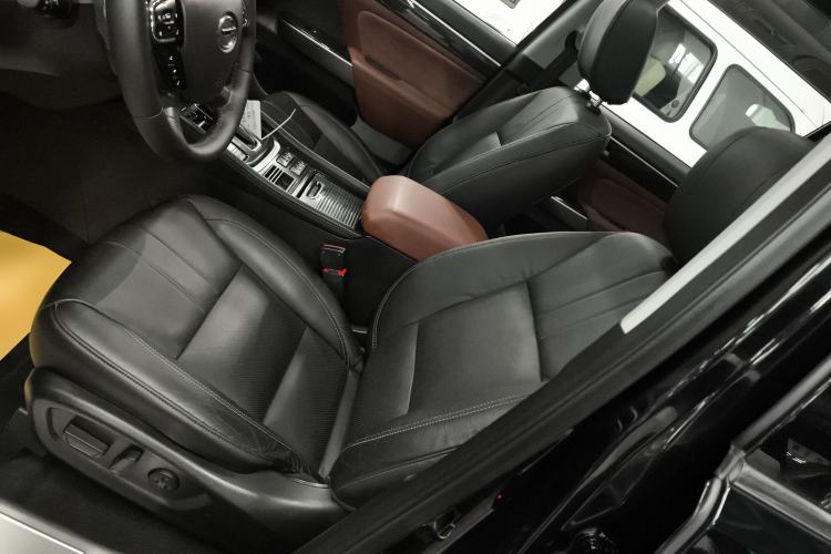 Used GAC Trumpchi GS8 2017 320T Two-Wheel Drive Luxury Smart Connectivity Version (7 Seats)
