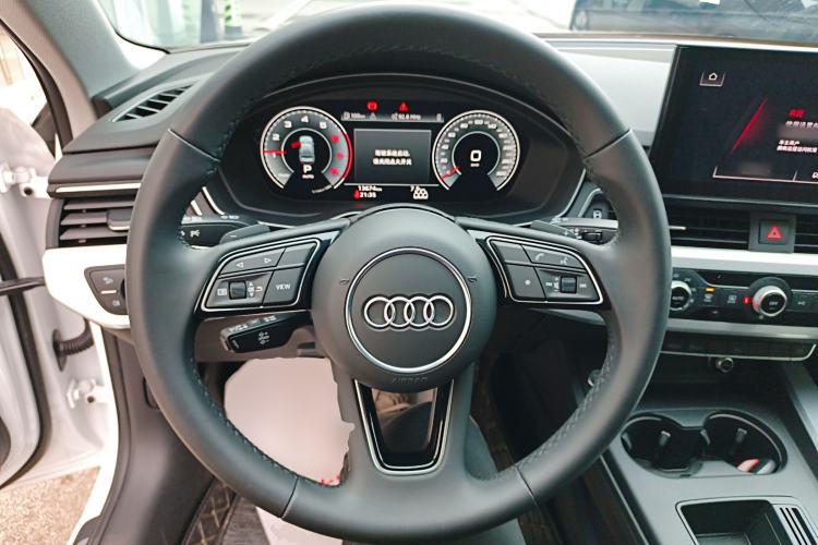 Used Audi A4L 2024 40 TFSI Fashion Dynamic Model