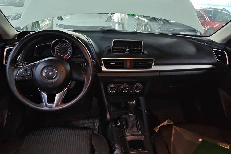 Used Mazda Mazda 3 Axela 2014 Sedan 1.5L Automatic Comfort Model
