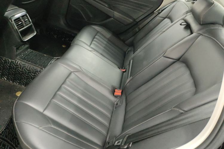 Used Volkswagen Passat 2019 280TSI Business Edition China VI
