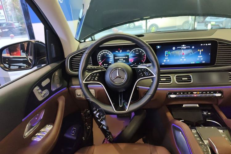 Used Mercedes-Benz GLE 2024 GLE 450 4MATIC Luxury Model
