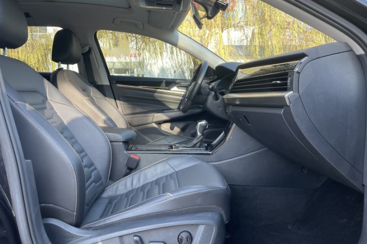 Used Volkswagen Passat 2020 330TSI Elite Edition China VI
