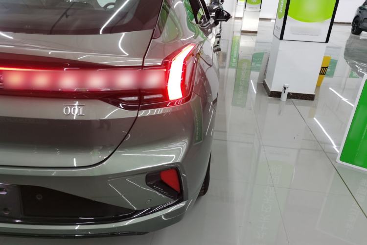 Used Zeekr 001 2025 WE Edition 95 kWh All-Wheel Drive
