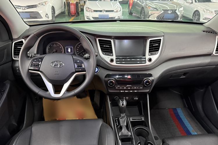 Used Hyundai Tucson 2015 1.6T Dual-Clutch Two-Wheel-Drive Smart Model
