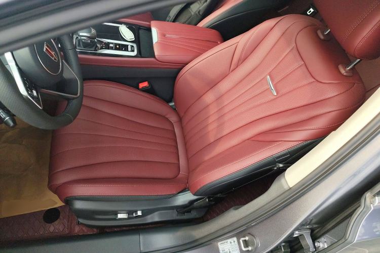 Used Hongqi H5 2024 2.0T Automatic Smart Connect Flagship Edition
