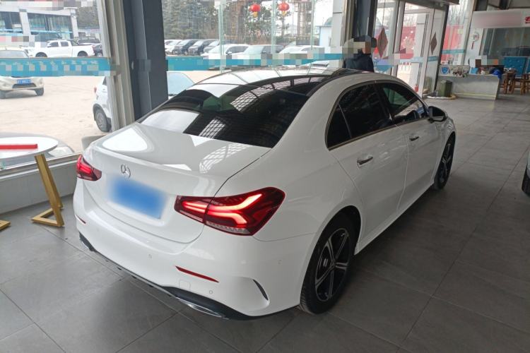 Used Mercedes-Benz A-Class 2022 Revised Version A 200 L Sport Sedan Fashionable Style

