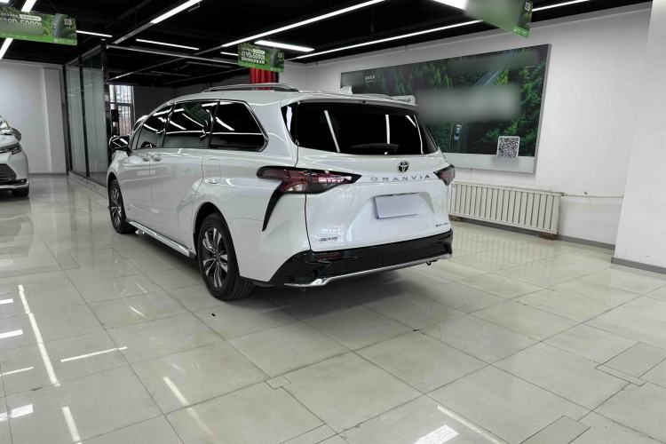 Used Toyota Granvia 2024 2.5L Hybrid Prestige PLUS Four-Wheel Drive Version
