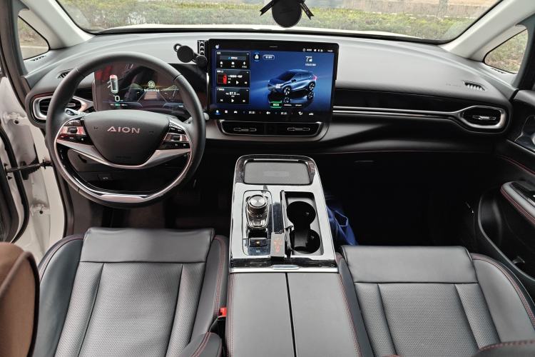 Used AION V 2021 Plus 70 Smart Technology Edition Lithium Iron Phosphate
