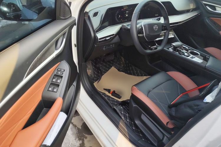 Used Changan Eado 2024 PLUS Blue Whale NE 1.4T GDI DCT High-Energy Edition
