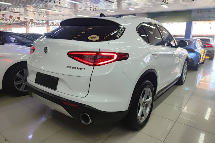 Used Alfa Romeo Stelvio 2017 2.0T 200HP Elite Edition
