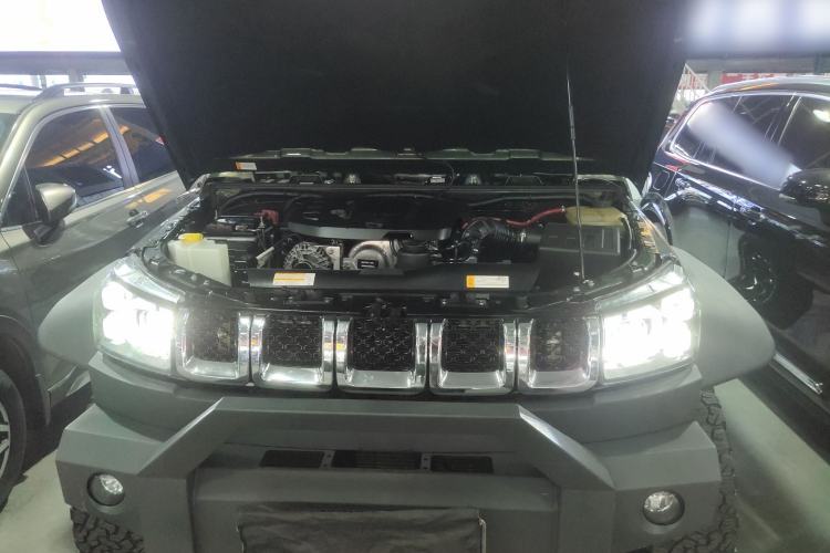 Used Beijing Auto BJ40 2020 2.3T Automatic Four-Wheel Drive Rainforest Expedition Edition