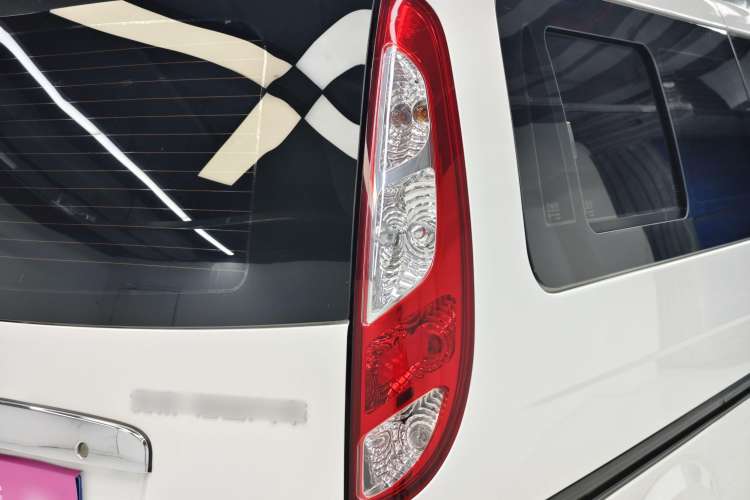 Used Foton Scenic G5 2022 2.0T Diesel Business & Travel Van 7/9 Seats 4F20TC3
