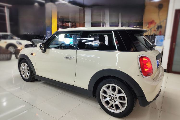 Used  MINI 2019 1.5T ONE
