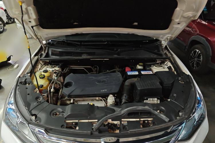 Used BYD Song 2017 Gaishe Upgrade Edition 1.5TID Automatic Elite Model
