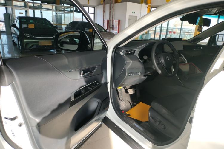 Used Toyota Venza 2023 2.0L CVT Two-Wheel Drive Prestige Version
