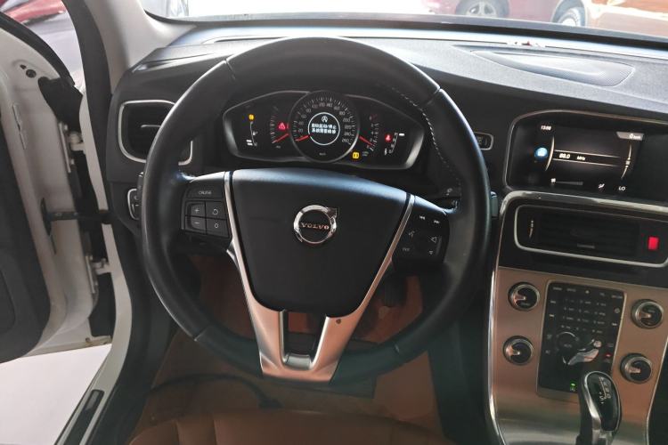 Used Volvo S60 2019 S60L Facelift T5 Intelligent Advanced Edition