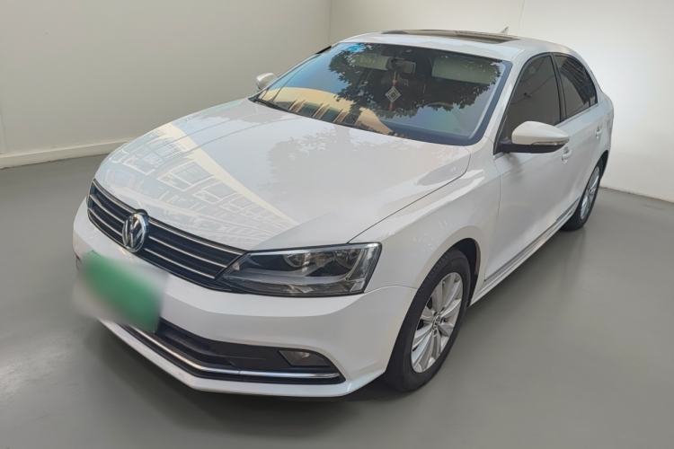 Used Volkswagen Sagitar 2015 1.6L Manual Comfort Model