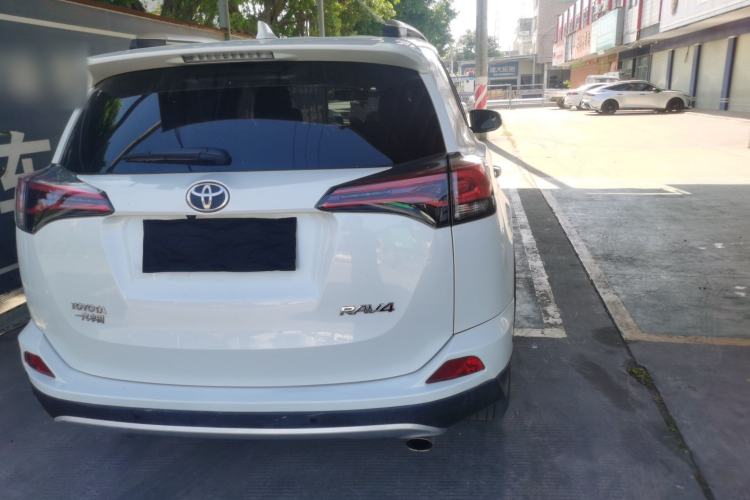 Used Toyota RAV4 2016 2.0L CVT Two-Wheel Drive Smart Edition China V Standard
