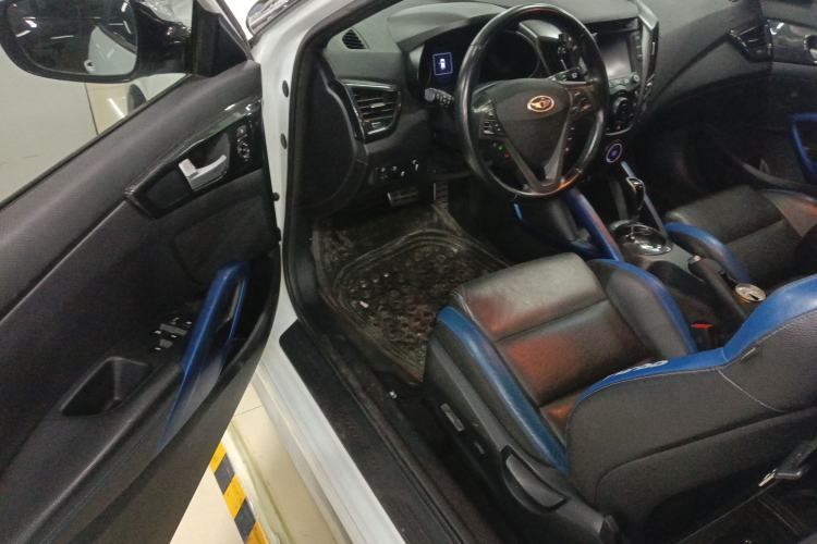 Used Hyundai Veloster 2015 1.6T Automatic Flagship Edition